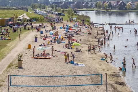 Foto visitgroningen (beeldictaat voor indruk beachveld) Image of Meeroevers