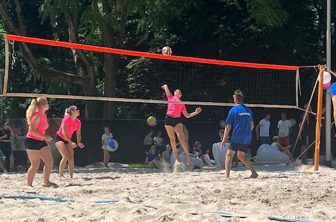 Foto vv Dash Vorden Jebbinkbeach 1